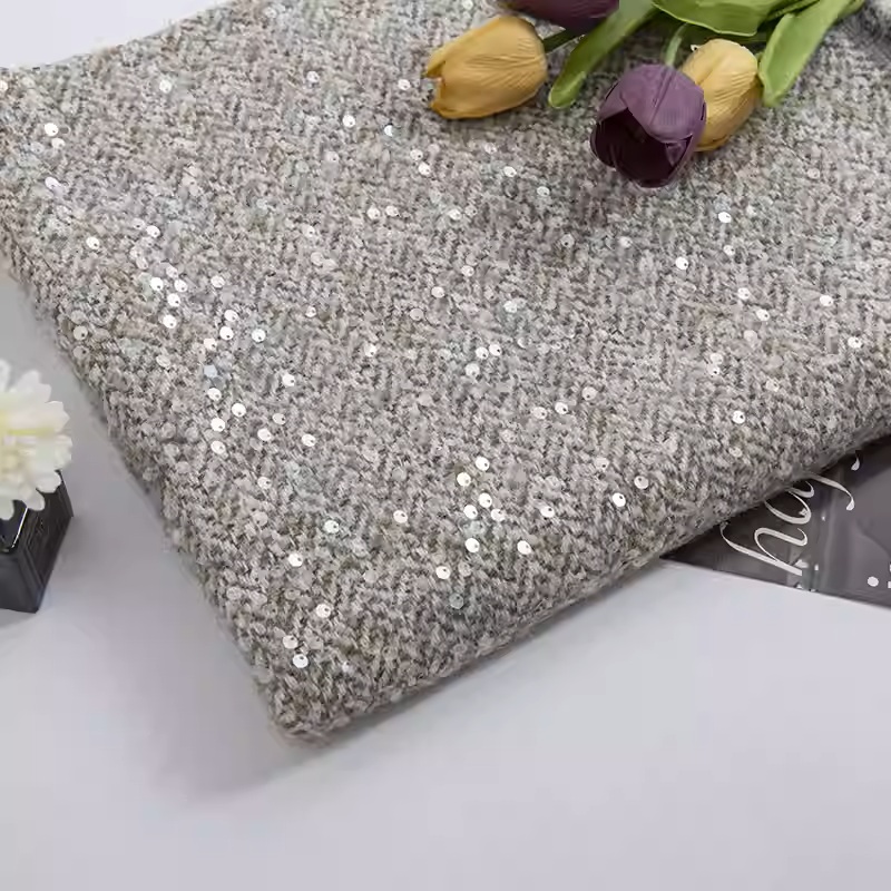 Light Grey With Sequin Yarn-Dy - Sewing Tweed 评论和价格